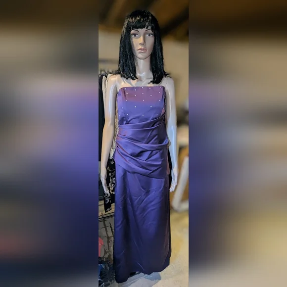 green emerald velvet dress Ever-Pretty Elegant Formal Dress with Slit and Embellished Waist